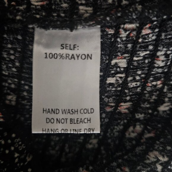 Easel Los Angeles Ditsy Floral Smocked Balloon Sleeve Cropped Top Size Small - Picture 5 of 9